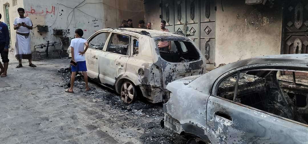 انفجار عنيف يهز كريتر ويخلفه اطلاق نار انفجار عنيف يهز كريتر ويخلفه اطلاق نار