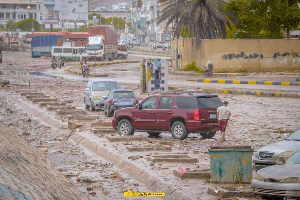 كيف بدت مدينة المكلا عقب ليلة ماطرة! (صور) كيف بدت مدينة المكلا عقب ليلة ماطرة! (صور)