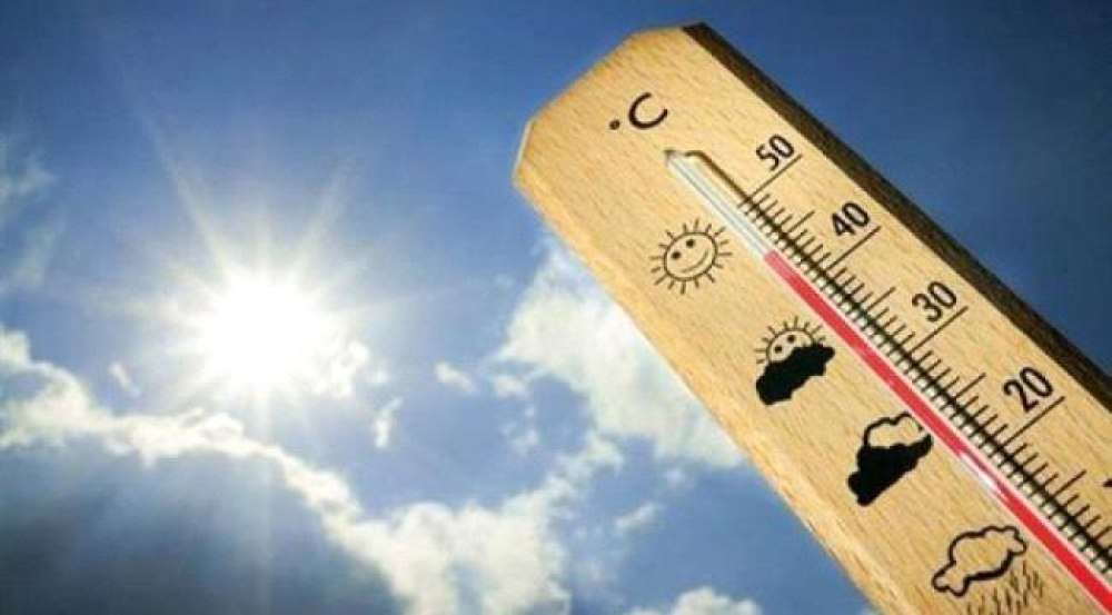 عقب ارتفاع درجة الحرارة لرقم قياسي.. عدن ترشح عقب ارتفاع درجة الحرارة لرقم قياسي.. عدن ترشح