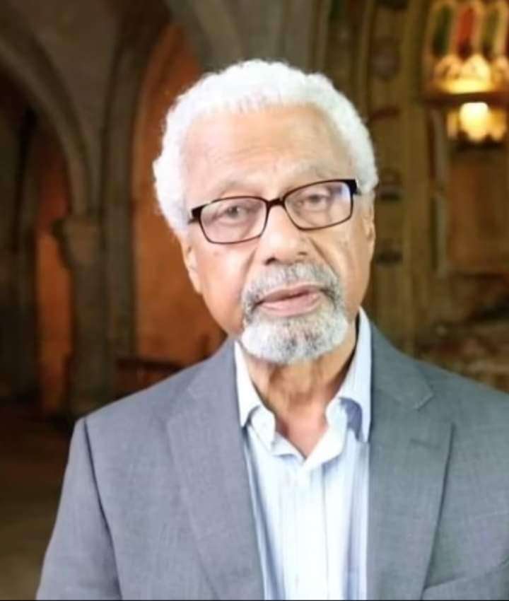 فوز تنزاني من أصل حضرمي بجائزة نوبل للأدب