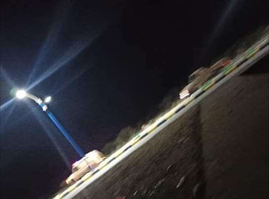 عاجل: وصول حثامين شهداء استهداف موكب محافظ العاصمة عدن الى شبوة(صورة)