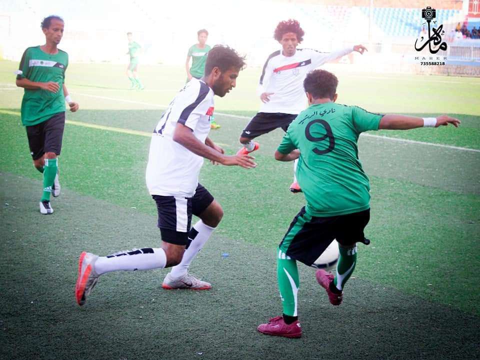 الرشيد يتوج بطلا لكأس أكتوبر على حساب الطليعة في تعز الرشيد يتوج بطلا لكأس أكتوبر على حساب الطليعة في تعز