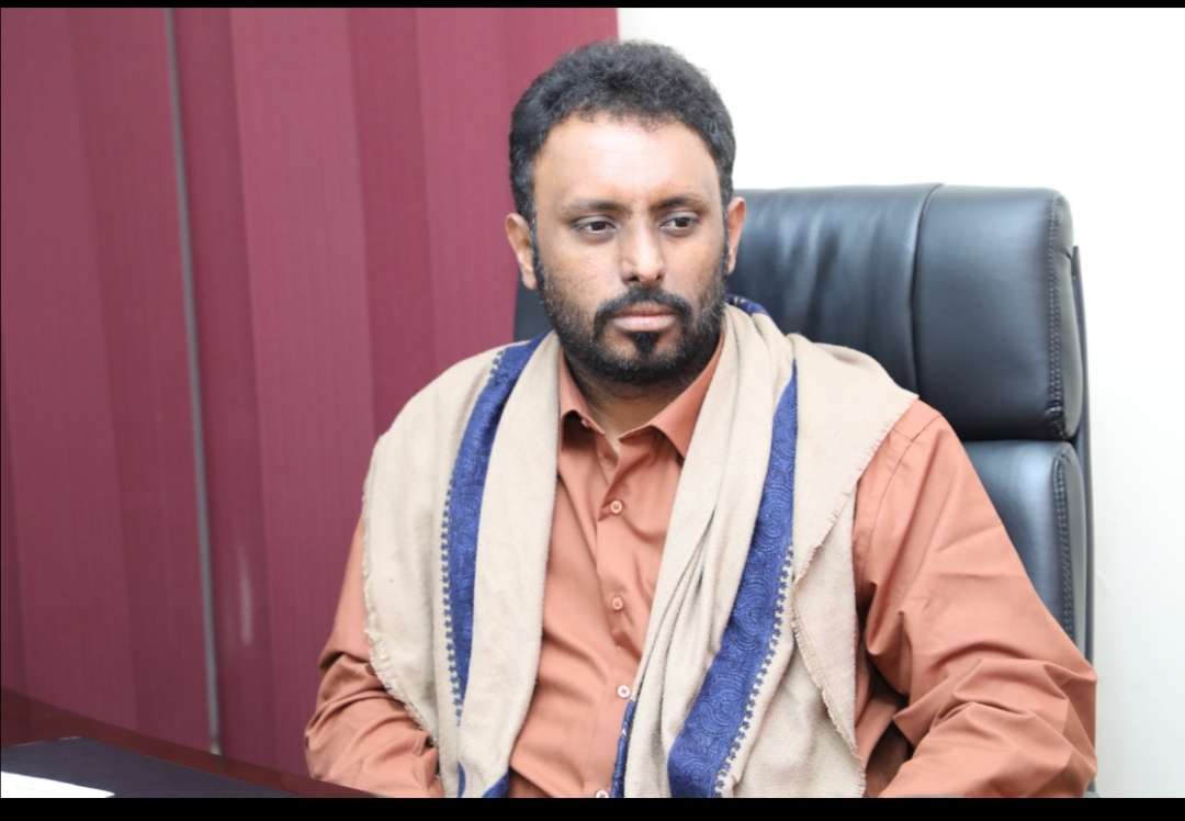الشيخ بن حبريش يحث فرع مؤسسة الكتاب المدرسي على توسيع خطته الطباعية الشيخ بن حبريش يحث فرع مؤسسة الكتاب المدرسي على توسيع خطته الطباعية