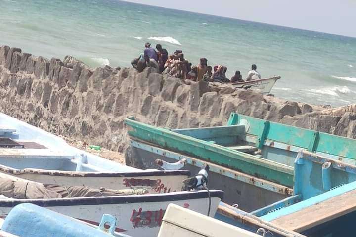 عاجل:وصول صيادين يمنيين بعد الافراج عنهم من قبل إريتريا عاجل:وصول صيادين يمنيين بعد الافراج عنهم من قبل إريتريا