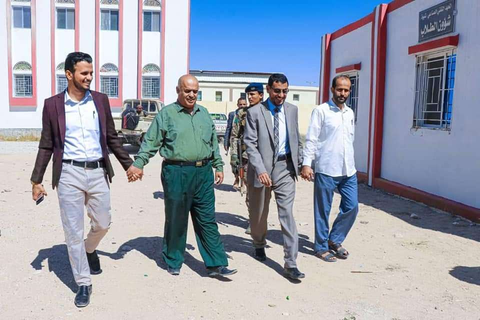 وكيل محافظة شبوة يدشن العام الدراسي الجديد بالمعهد التقني الصناعي بالمحافظة