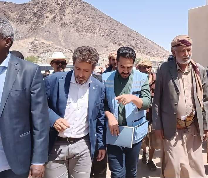 نائب منسق الشئون الانسانية يطلع على الاحتياجات الانسانية في مديرية الجوبة بمأرب