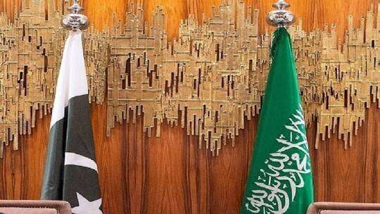 صندوق سعودي يودع 3 مليارات دولار لدى بنك باكستان المركزي