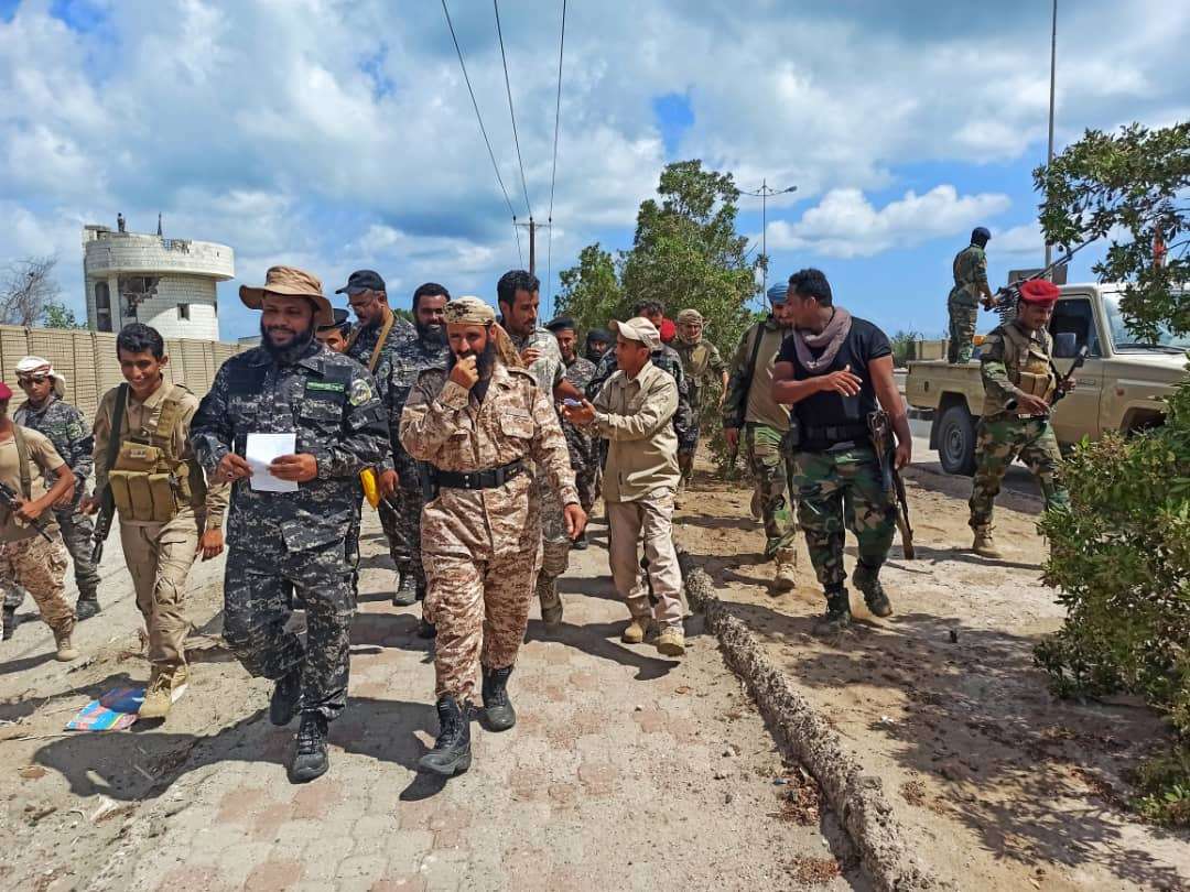 الوالي يرأس اجتماعا لقيادة قوات حماية المنشآت الحكومية