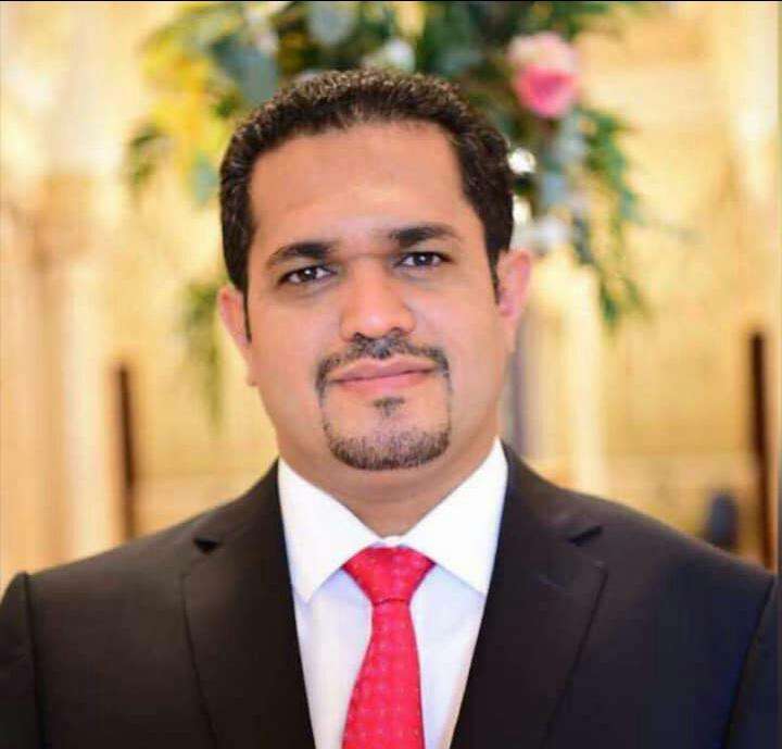 وزير يدعو إلى وقف انهيار العملة ويحذر من كارثة وشيكة