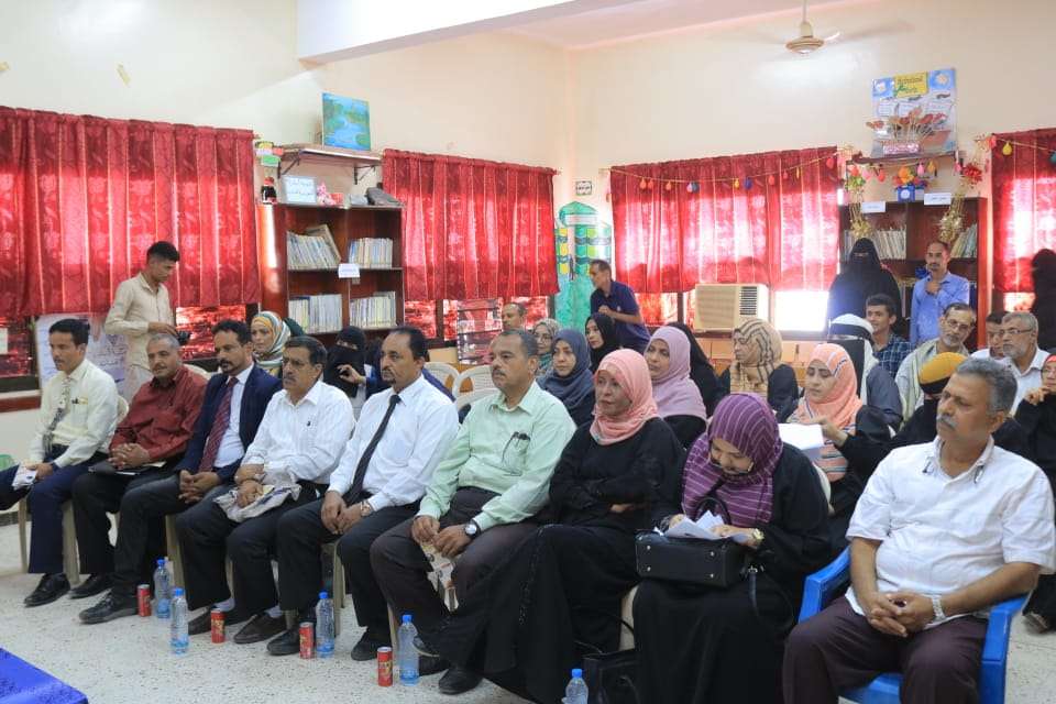 بمشاركة قيادات من الانتقالي .. مبادرة هويتي وإدارة التربية بصيرة تدشنان برنامجا توعويا لحماية المعالم الأثرية والتاريخية بمشاركة قيادات من الانتقالي .. مبادرة هويتي وإدارة التربية بصيرة تدشنان برنامجا توعويا لحماية المعالم الأثرية والتاريخية