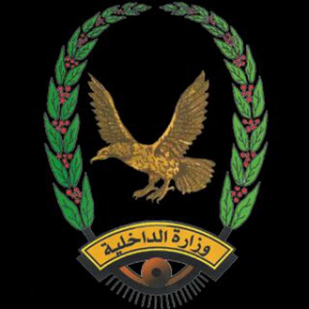 مصدر مسؤول في اللجنة الأمنية بشبوة يحذر المقاولين من العمل في معسكر العلم أو منشأة بلحاف لهذا السبب