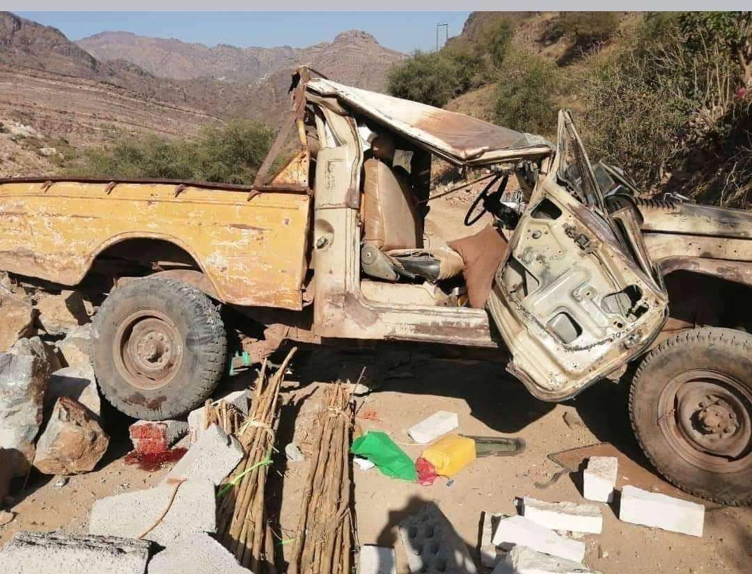 حادث مروري مروع في إب (صور)