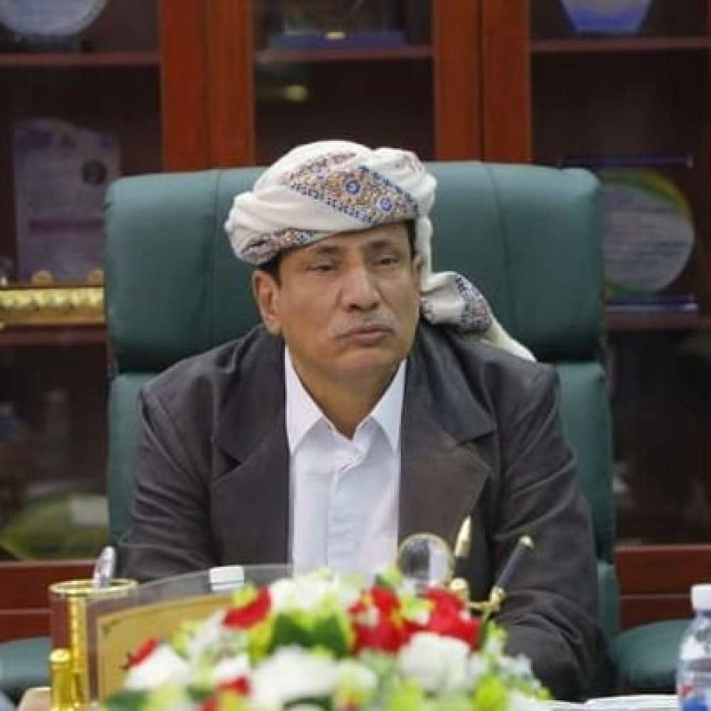 محافظ المهرة يشيد بروح التفاهم التي تحلت بها القوى السياسية في المحافظة