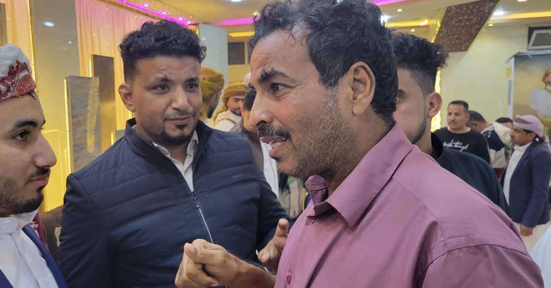 فنان عدني شهير يصل صنعاء لاول مرة منذ سنوات لهذا السبب