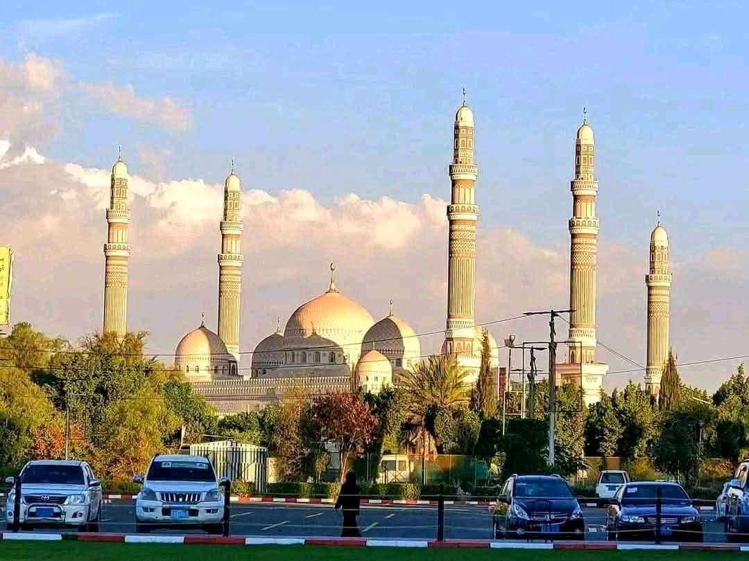 الكشف عن تحركات خطيرة لميليشيا الحوثي بمدينتي صنعاء وصعدة يثير مخاوف بين السكان الكشف عن تحركات خطيرة لميليشيا الحوثي بمدينتي صنعاء وصعدة يثير مخاوف بين السكان