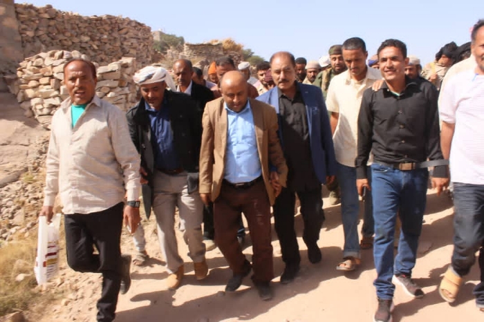 محافظ الضالع يفتتح عدداً من مشاريع المياه في مديرية الحصين- حرير