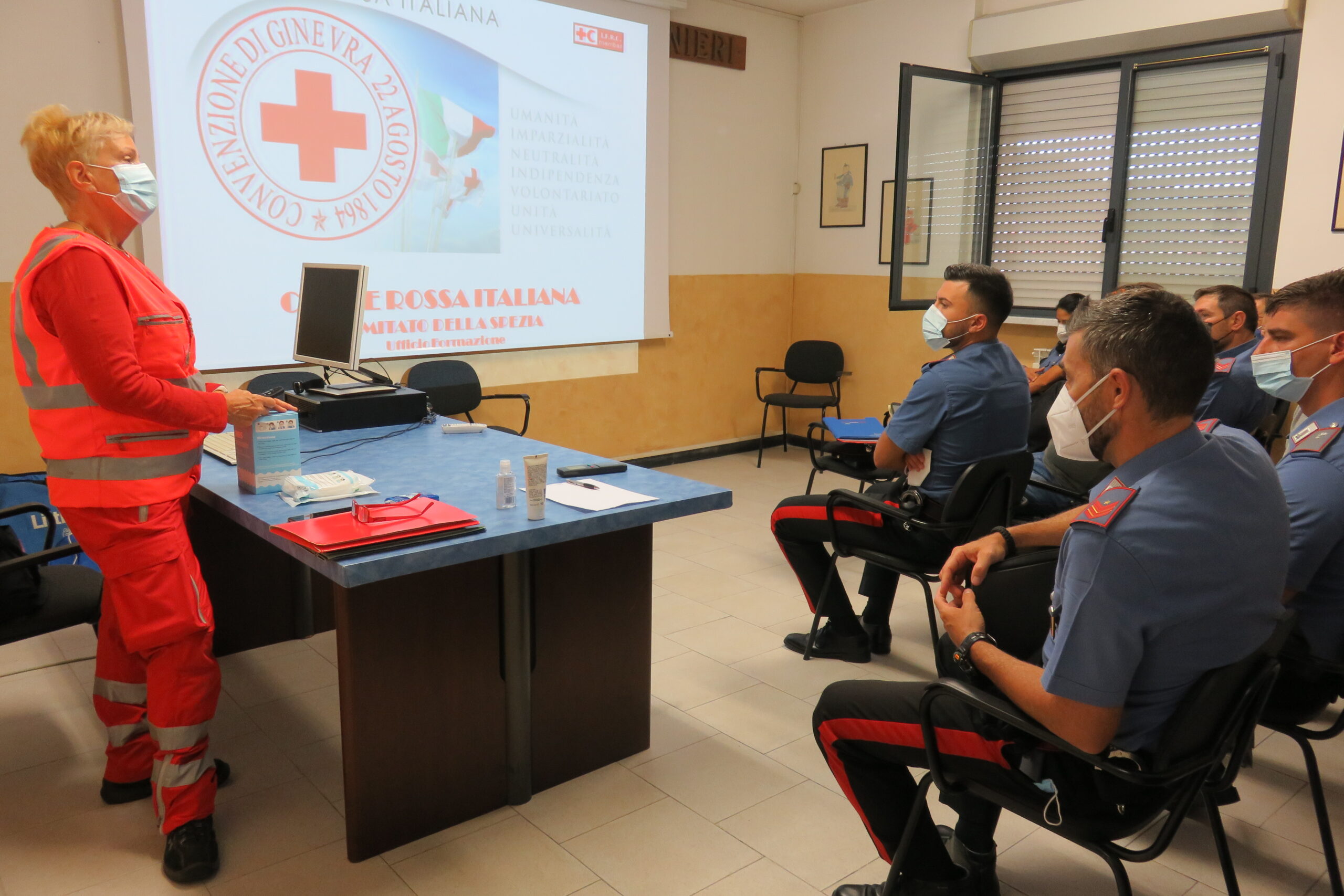 La Spezia, Istruttori Della Croce Rossa Addestrano I Carabinieri Alle Manovre Di Primo Soccorso - Croce Rossa Italiana 1707_x_2560_jpg