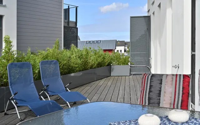 Darunter sind 17 wohnimmobilien und 7 . Ferienwohnung Selma in Glowe mieten - Femaris: Ferien auf