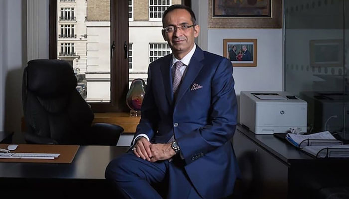 জালিয়াতির অভিযোগ ওঠার পর প্রশাসকের অধীনে চলে গেছে ৫৮ বছর বয়সী পরেশ রাজার &lsquo;ছায়া ব্যাংক&rsquo; এমএফএস। ছবি: দ্য টেলিগ্রাফ।