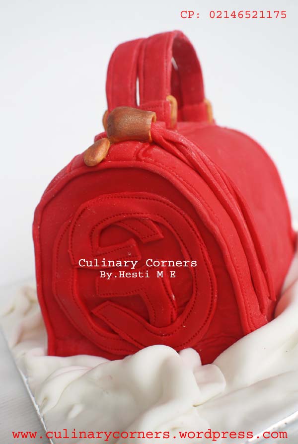 Gucci design down in chocolate buttercream. Gucci Handbag Cake Culinary Corners