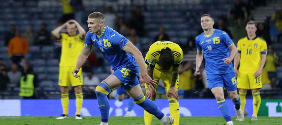 photo Sweden Vs Ukraine Football https cultofcalcio com fined for being boring ukraine defeat sweden in last round of 16 game