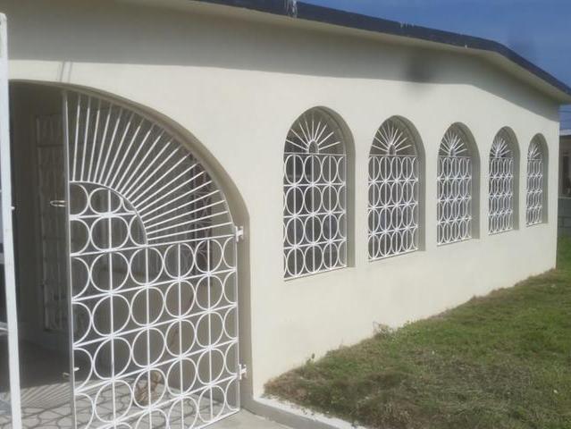 House For Sale Evelyn Crescent Bridgeport 104 009 Keez