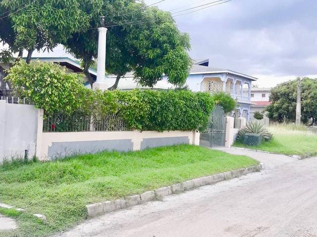 Mother's day deal of the day: House For Sale Globe Avenue Spanish Town 11 950 000 Keez