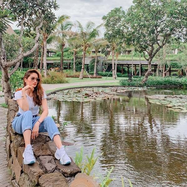 Babyhoki store adalah toko online yang membantu para orang tua di seluruh indonesia untuk belanja baju anak tanpa harus keluar rumah. 9 Gaya Sporty Cinta Laura yang Selalu Tampil Stylish