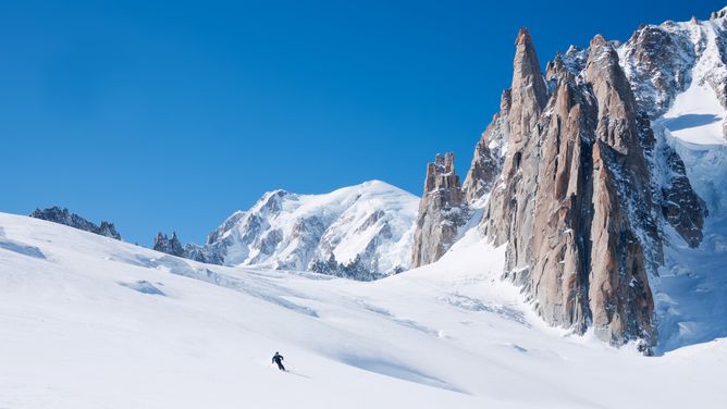 O saptamana la munte, oferte sejur, vacante, pachete de 5, 6 sau 7 nopti in camera dubla, cu sau fara mic dejun, demipensiune sau pensiune completa. Oferte Vacante Scurte Sfarsit De Saptamana La Munte Excursii La Ski