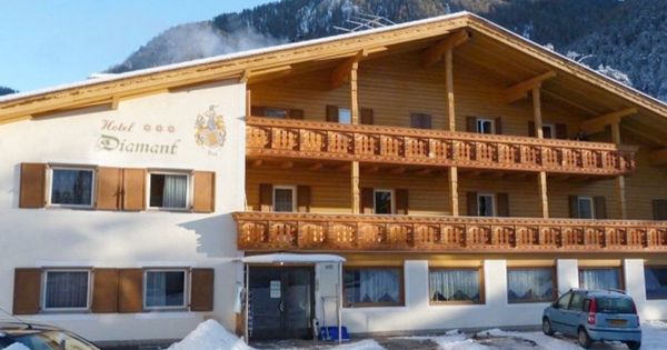View the webcam for st. Chalet Hotel Diamant in St. Martin in Thurn - gÃ¼nstige
