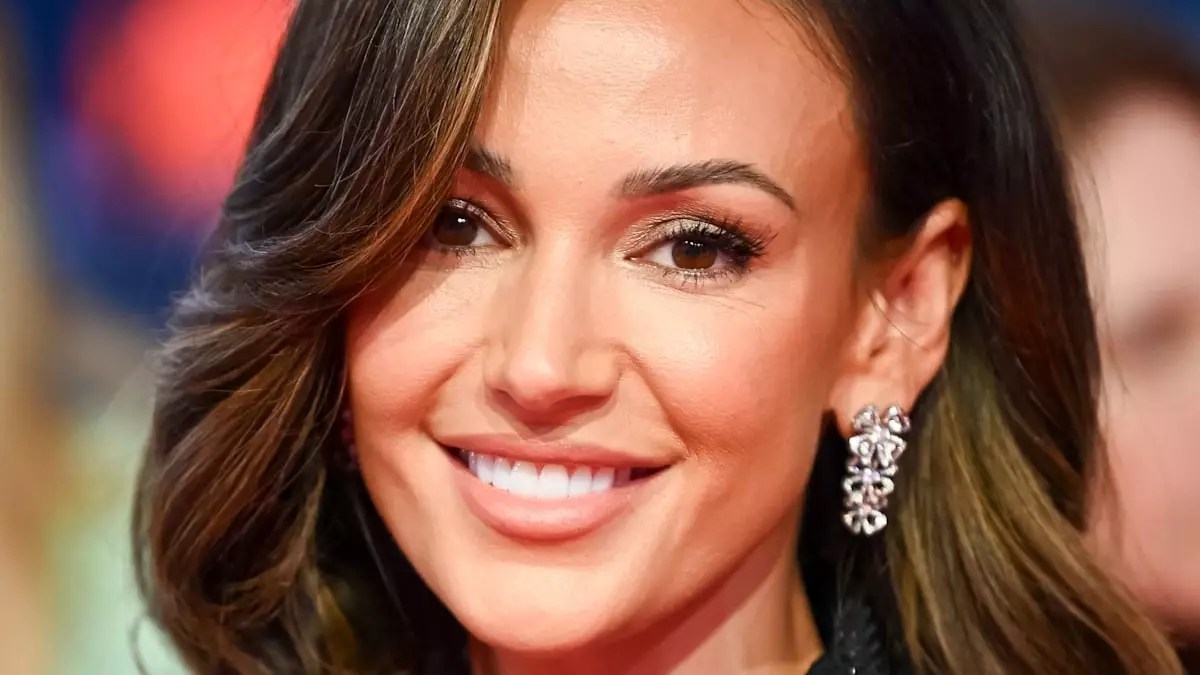 Radiant Confidence: Michelle Keegan’s Stylish Postpartum Journey