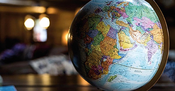 خبير منظمة العمل الدولية: الشركات متعددة الجنسيات شريك للتنمية ومصدر للخطر.. والتزام المبادئ الدولية تم تجزئته