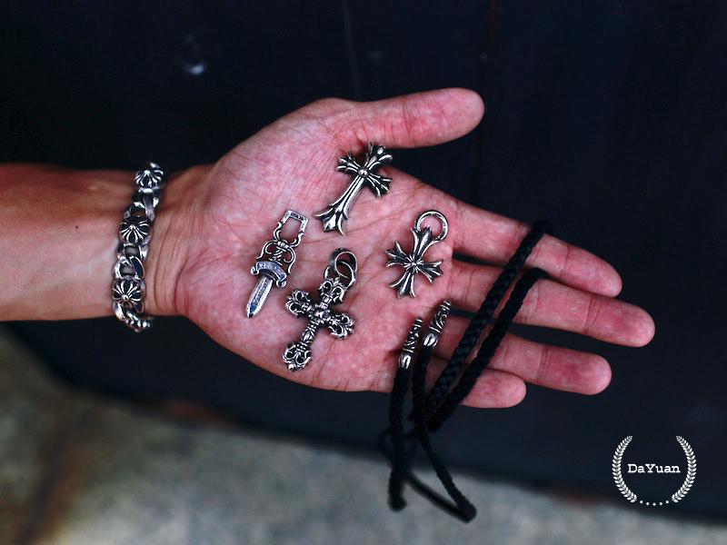 銀飾｜Chrome Hearts 十字架、匕首項鍊