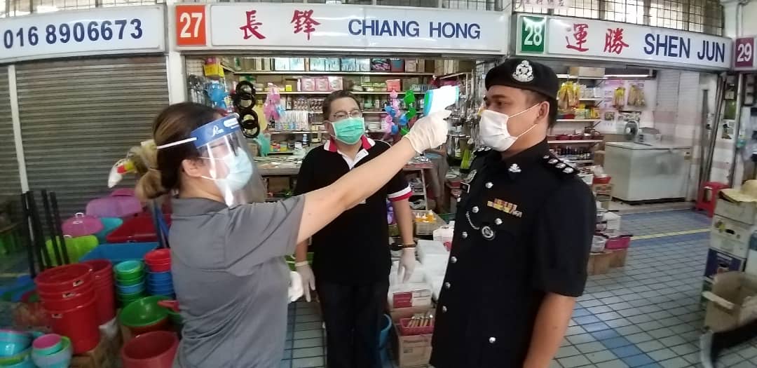 Mbks Sets Up Temperature Screening At Kenyalang Park Stutong Markets In Latest Measure Against Covid 19 Dayakdaily