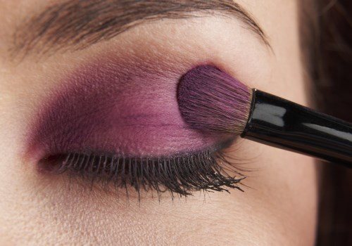 чем нарисовать синяк