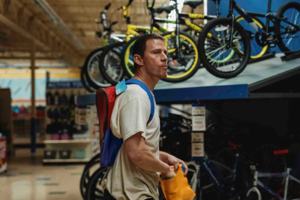 ‘Roofman’ Review: Channing Tatum & Kirsten Dunst Triumph In Incredible Real-Life Story That Becomes One Of 2025’s Best Movies – Toronto Film Festival