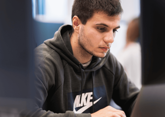 Android vs. iOS app development: what’s the difference? Develop for android or ios