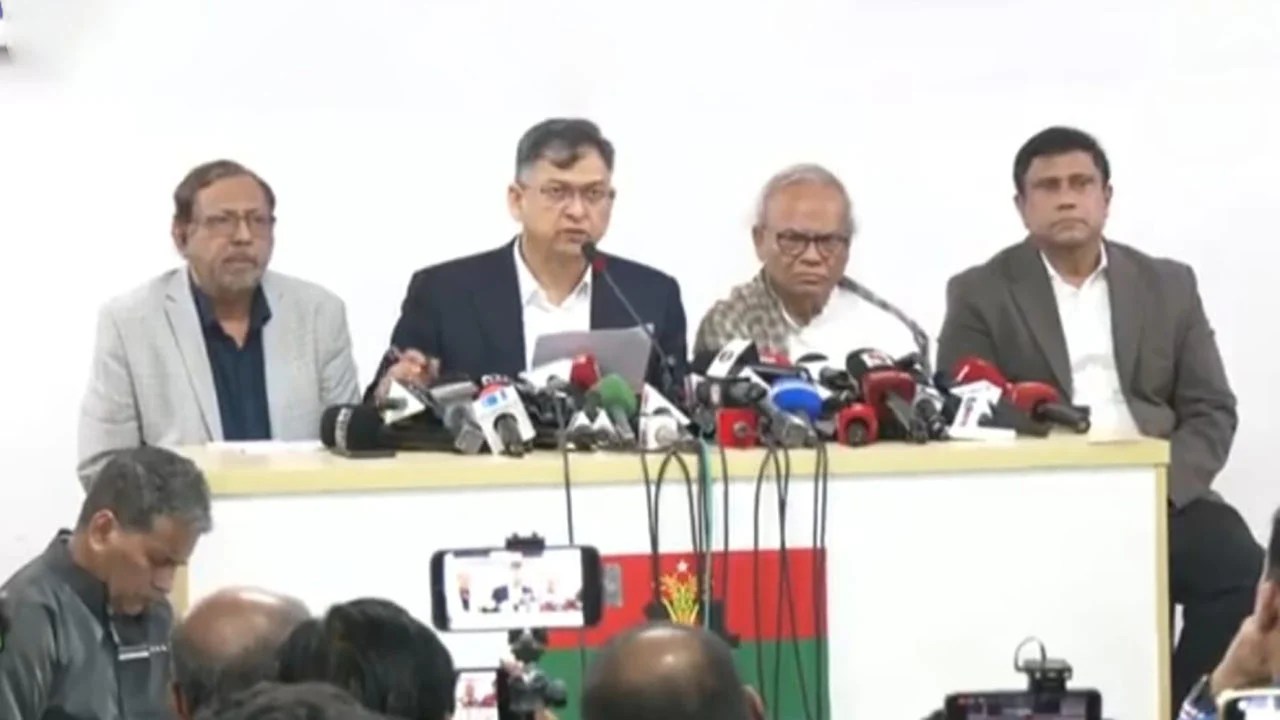 ১৭ বছর পর দেশে ফিরছেন তারেক রহমান: সরাসরি যাবেন এভারকেয়ার হাসপাতালে