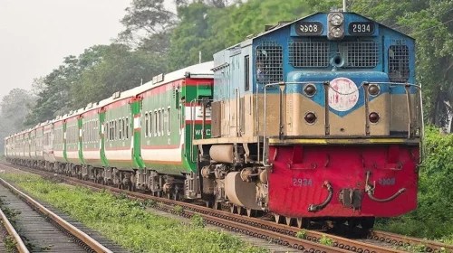 টিকিটবিহীন যাত্রীদের অবৈধ সুবিধা দেওয়ায় রেলের তিন কর্মী বরখাস্ত