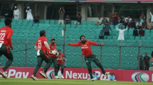 নিউজিল্যান্ডের বিপক্ষে প্রথম টি-টোয়েন্টিতে পাওয়ার প্লেতে ব্যাকফুটে বাংলাদেশ