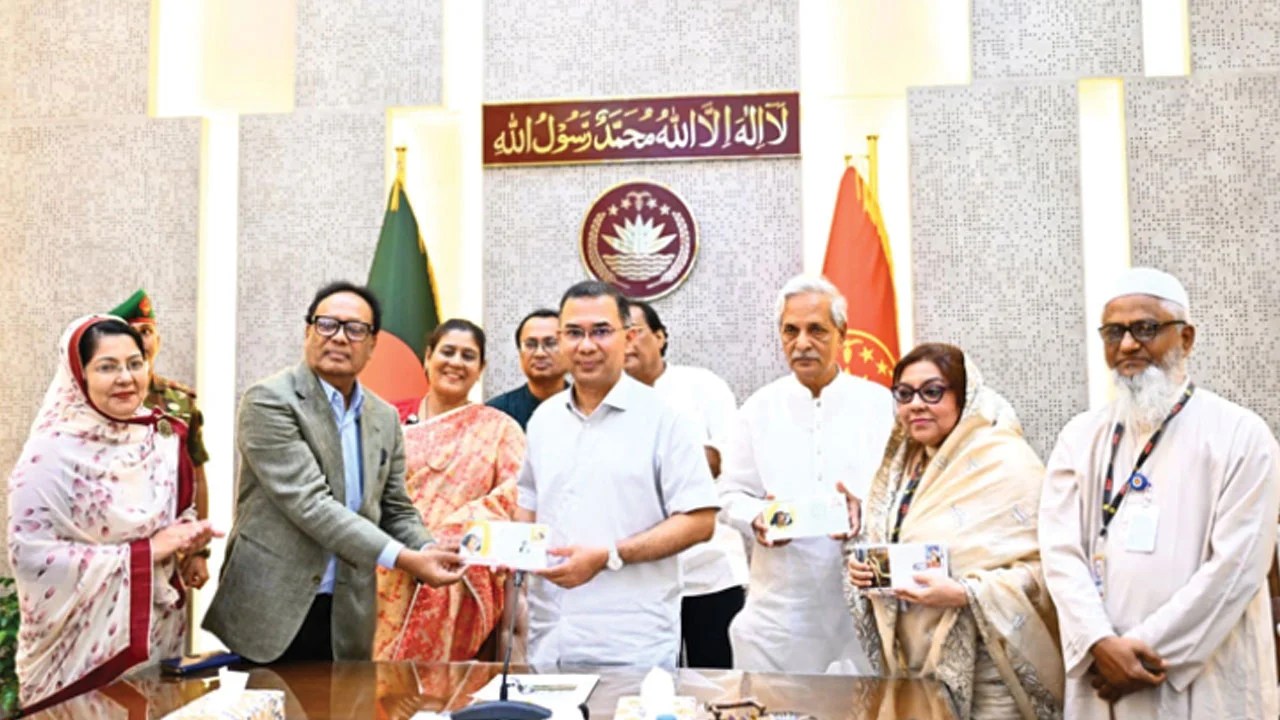 জাতীয় কবি কাজী নজরুল ইসলাম আমাদের ভবিষ্যৎ প্রজন্মের প্রেরণার উৎস বললেন প্রধানমন্ত্রী তারেক রহমান