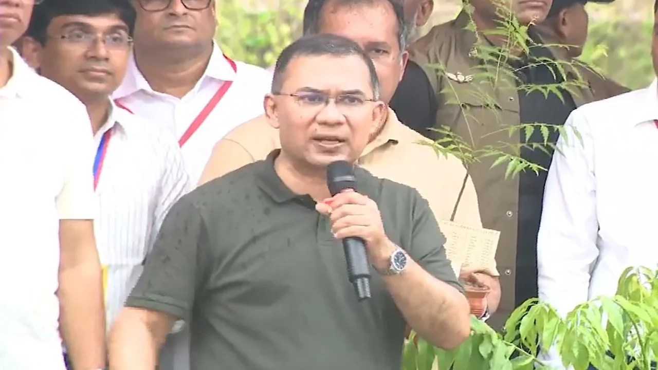 পরিবেশের ভারসাম্য রক্ষায় আগামী পাঁচ বছরে দেশজুড়ে ২৫ কোটি বৃক্ষ রোপণের ঘোষণা প্রধানমন্ত্রীর