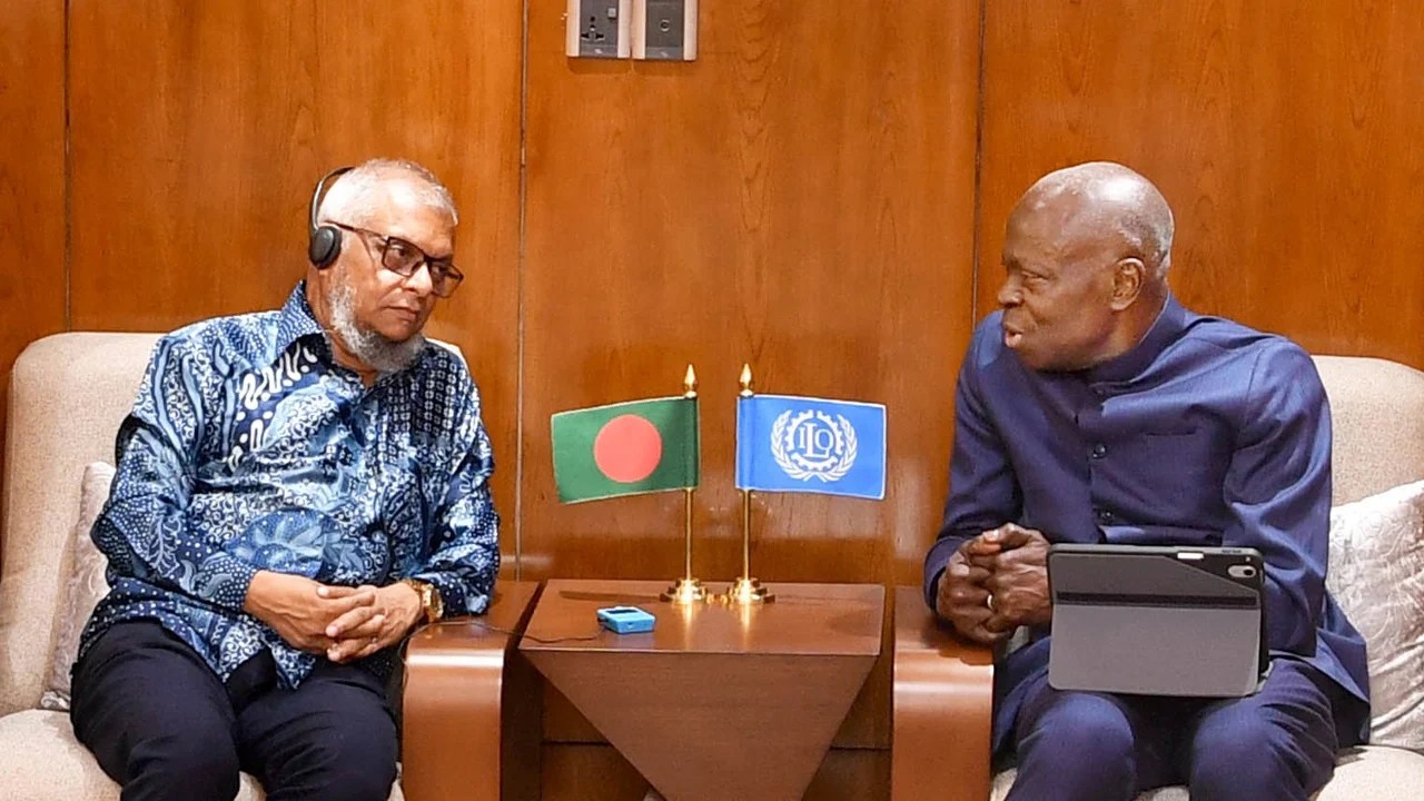 শ্রম খাতের আধুনিকায়নে আইএলও মহাপরিচালকের সঙ্গে শ্রমমন্ত্রীর উচ্চপর্যায়ের বৈঠক