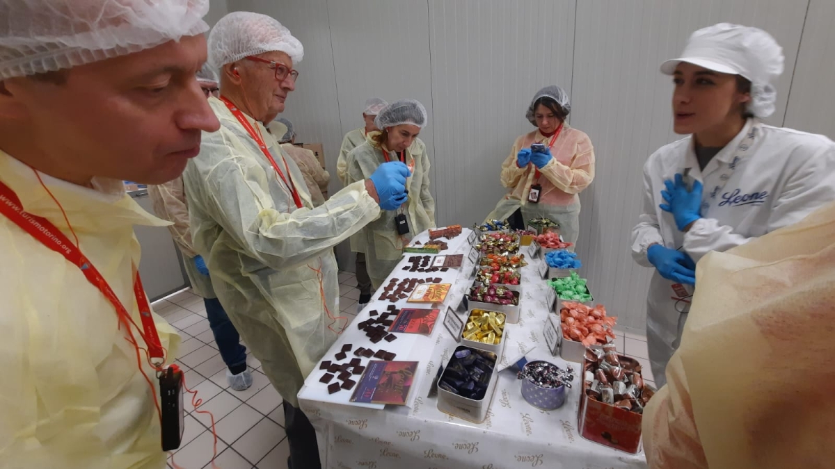 Il nuovo trend del turismo? Visitare le fabbriche del Piemonte: tra tessile di Biella, caffè torinese e «musei del saper fare»