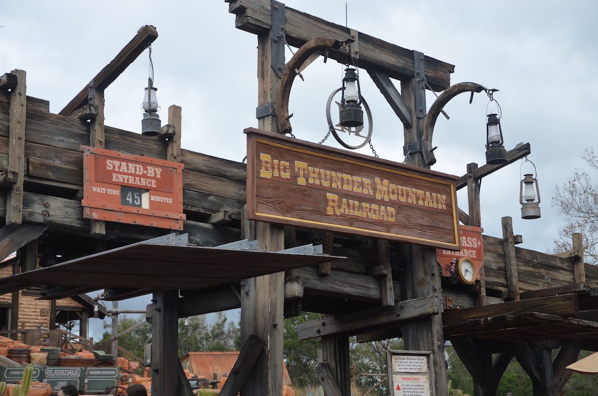 'Standby' added to wait lines on Disney World app. Is FastPass+ far behind?