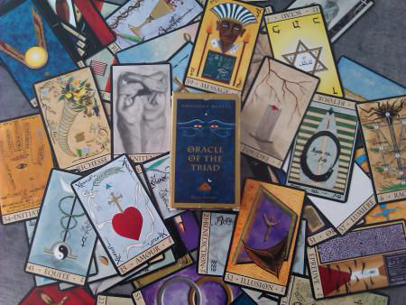 Webapr 2, 2014 · lire son avenir avec un tirage gratuit se fait aussi facilement qu’avec les autres méthodes avec l’oracle de la triade, il est aussi intéressant à lire du fait de son … DÃ©couvrez LâOracle de la Triade | Divinologia votre site de Voyance par