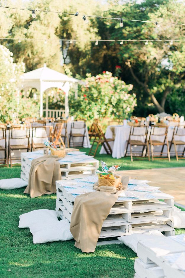 Give your patio, deck, or yard a dose of designer style with these clever ideas for the great outdoors. DIY Outdoor Wedding Decor Ideas - 41 Decorations For Weddings