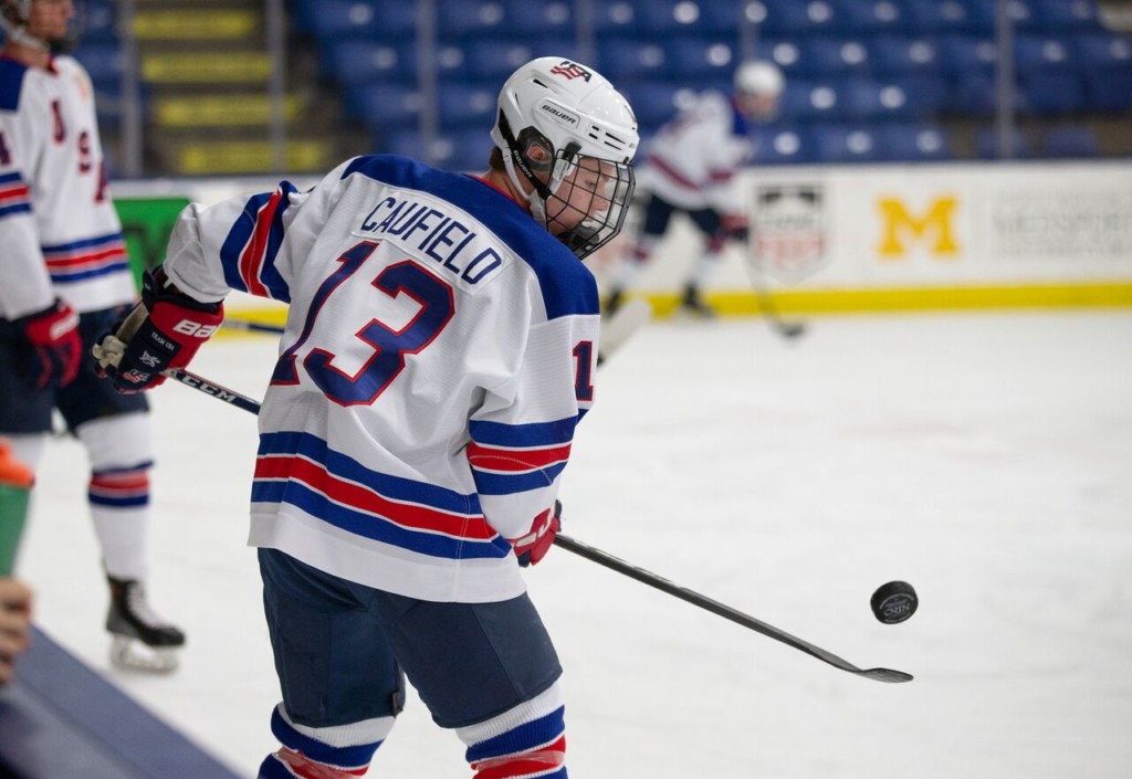 Complete player biography and stats. Cole Caufield - DobberProspects