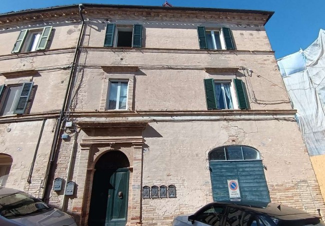 Asta giudiziaria Abitazione di tipo civile Via G. Garibaldi, 40 62010 Montelupone MC