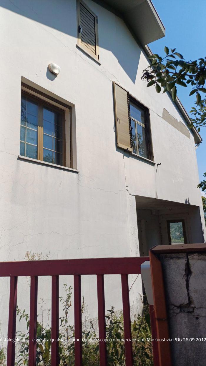 Asta giudiziaria Abitazione di tipo civile Contrada Trosciano Superiore 65010 Farindola PE Italia, Farindola PE